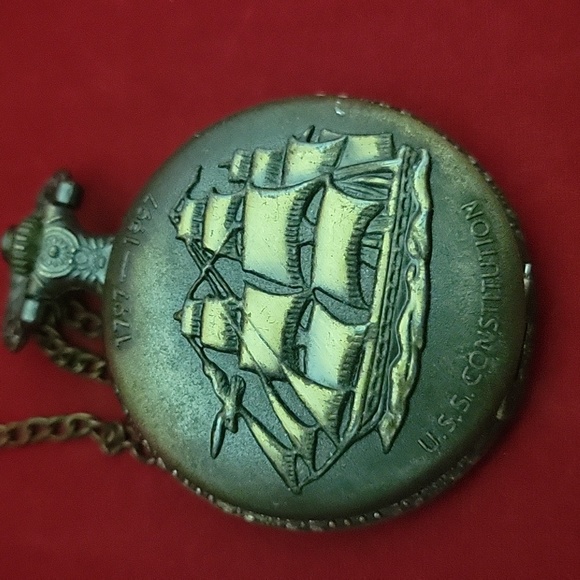 Antique Ship Boat Pocket Watch Classic Hollow Tone Necklace Push Button Watch - Picture 10 of 10